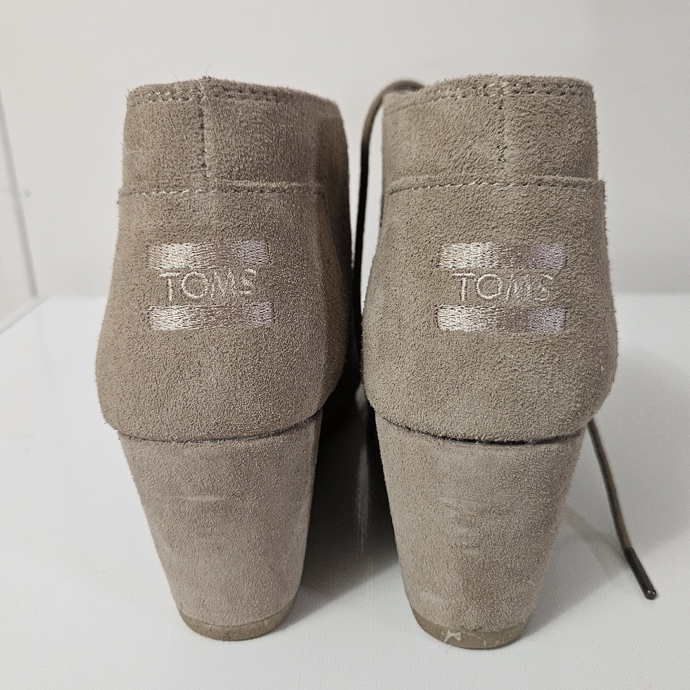 Toms Tan Wedge Ankle Boots! - Picture 2 of 7